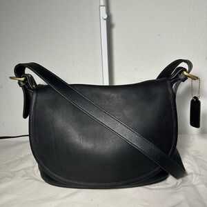 Authentic Coach Vintage Fletcher 4150 Black Shoulder Bag Gold Hardware